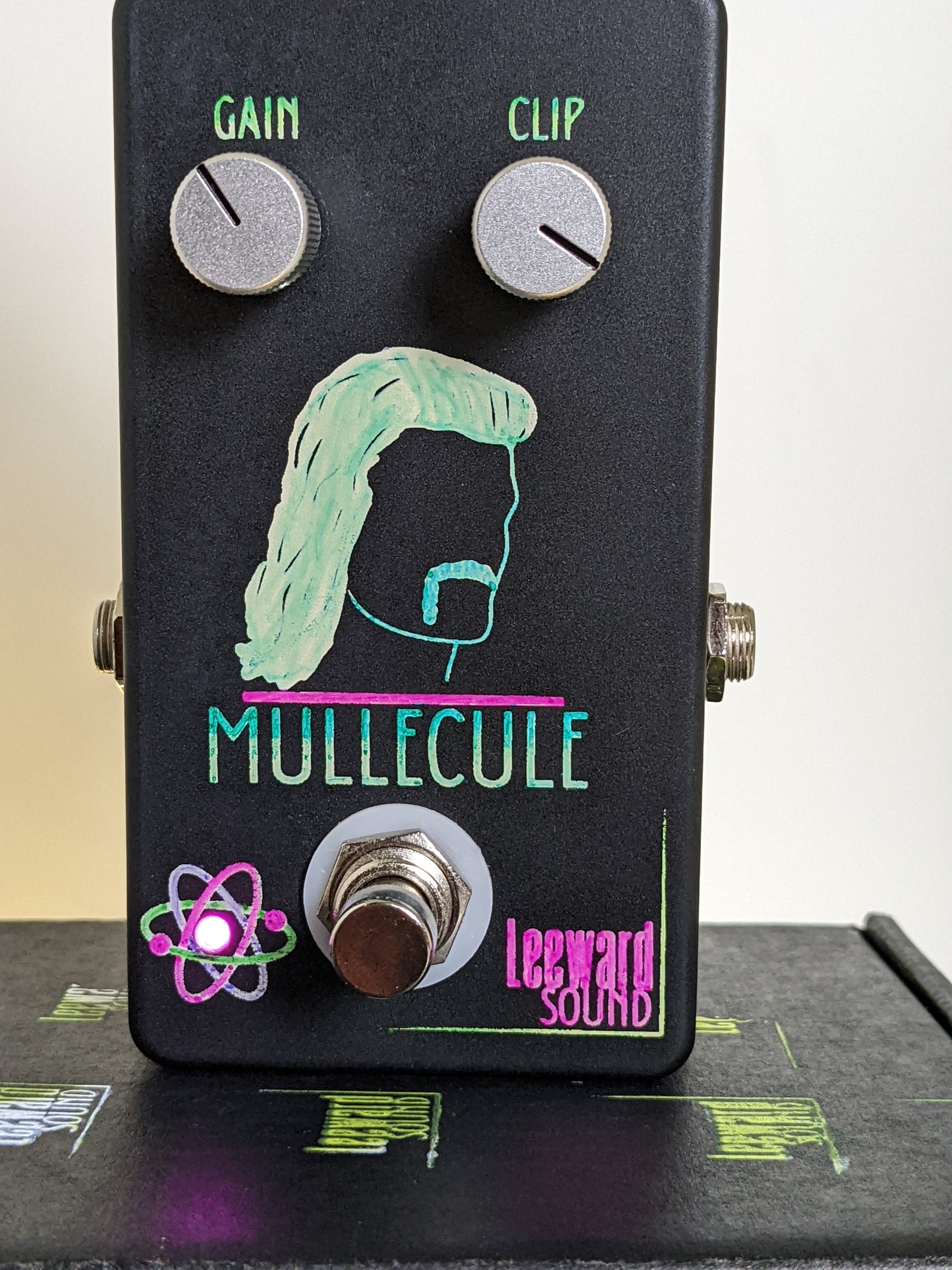 Mullecule Distortion