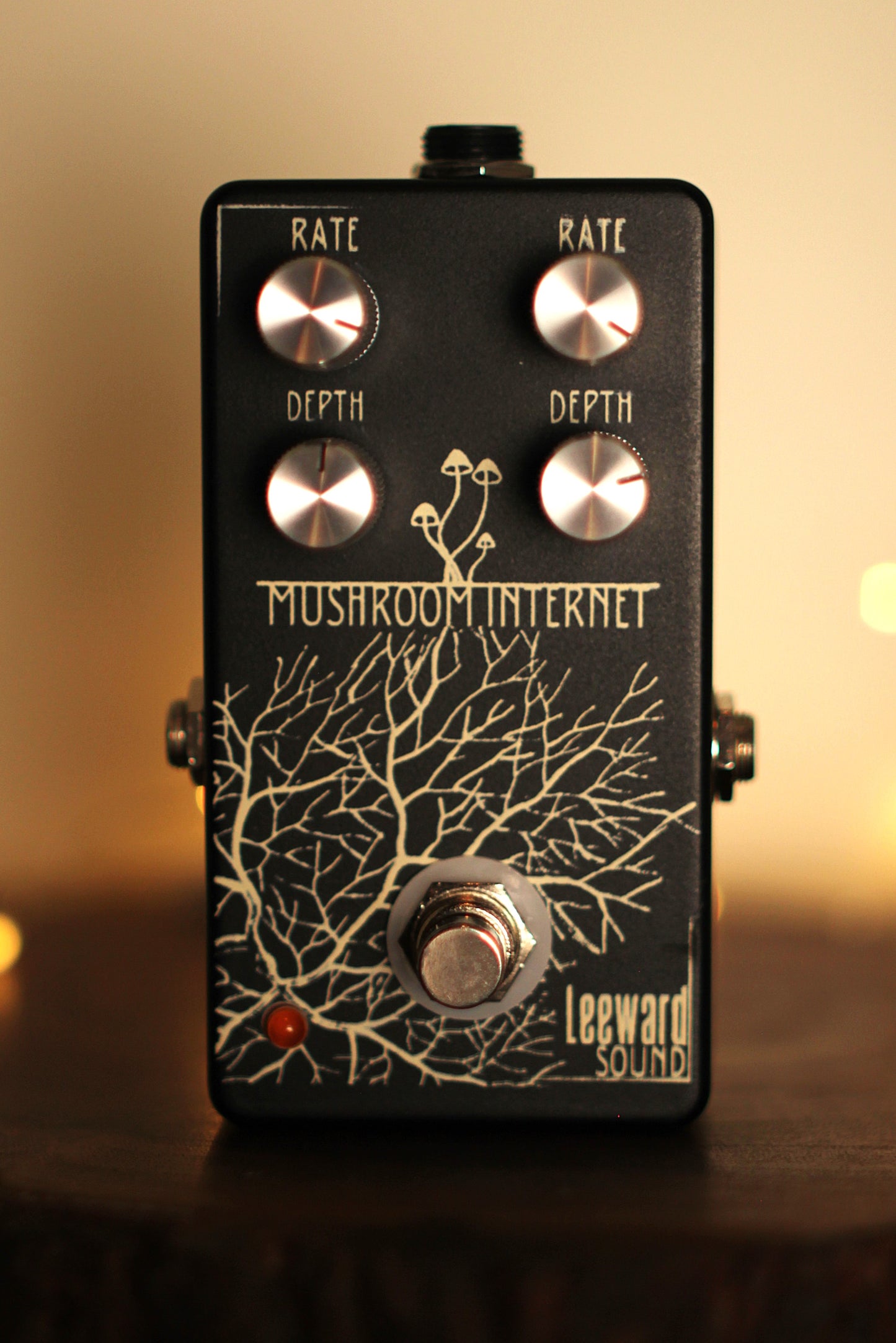 Mushroom Internet Dual Parallel Tremolo Portal
